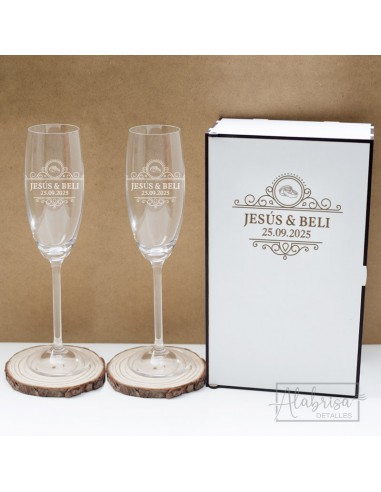 Estuche con Dos Copas de Cava Personalizadas - ALABRISA detalles