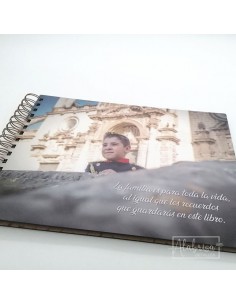 Libro de Comunión de Madera...